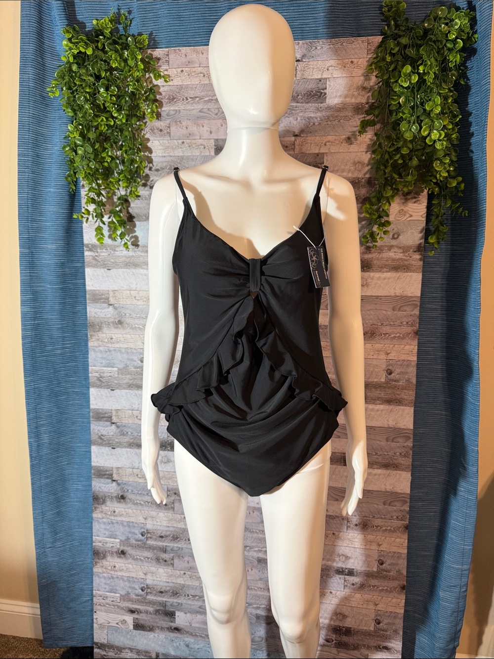 NWT! Summer Mae Maternity Swimsuit Ruffle Cutout